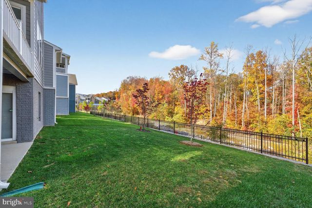 17945 WOODS OVERLOOK DR, Dumfries, VA 22026