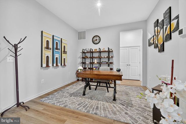 17945 WOODS OVERLOOK DR, Dumfries, VA 22026