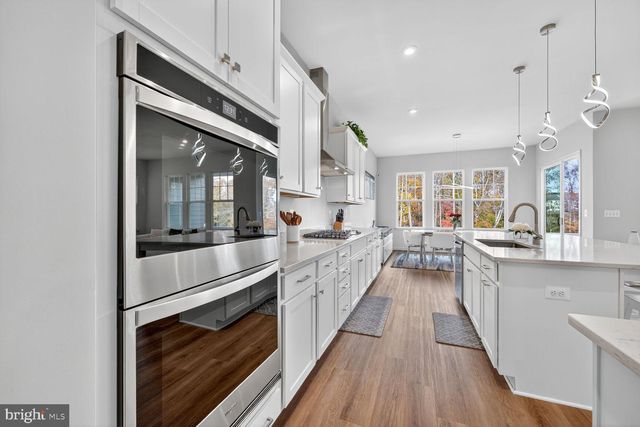 17945 WOODS OVERLOOK DR, Dumfries, VA 22026