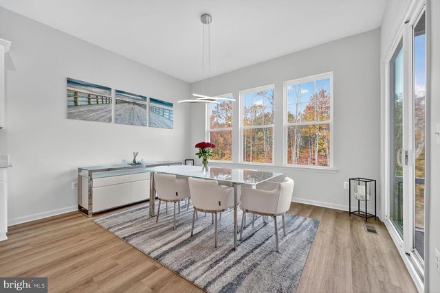 17945 WOODS OVERLOOK DR, Dumfries, VA 22026
