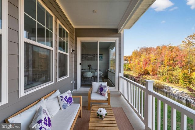17945 WOODS OVERLOOK DR, Dumfries, VA 22026