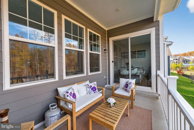 17945 WOODS OVERLOOK DR, Dumfries, VA 22026