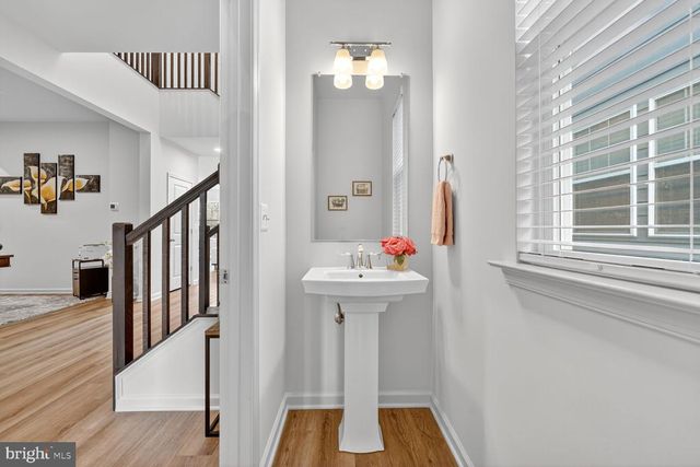 17945 WOODS OVERLOOK DR, Dumfries, VA 22026