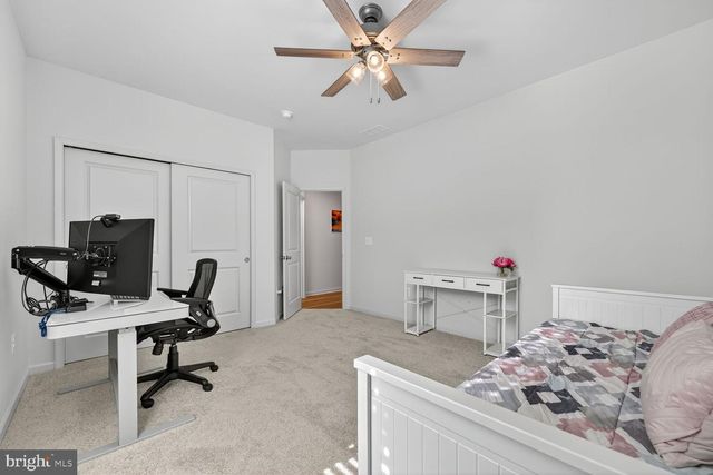17945 WOODS OVERLOOK DR, Dumfries, VA 22026