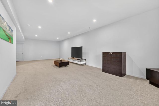 17945 WOODS OVERLOOK DR, Dumfries, VA 22026