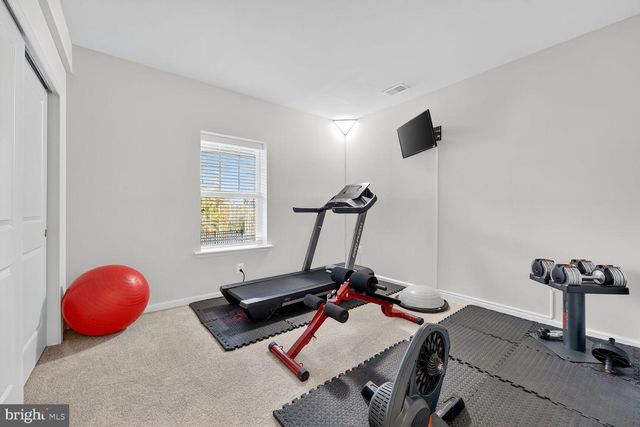 17945 WOODS OVERLOOK DR, Dumfries, VA 22026