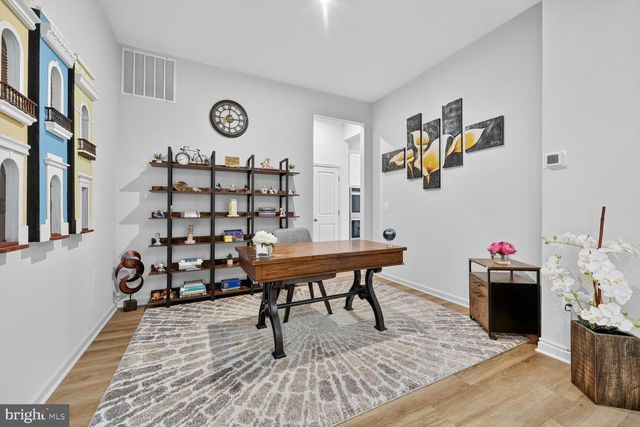 17945 WOODS OVERLOOK DR, Dumfries, VA 22026
