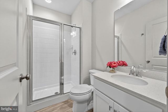 17945 WOODS OVERLOOK DR, Dumfries, VA 22026