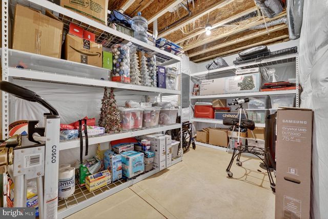 17945 WOODS OVERLOOK DR, Dumfries, VA 22026
