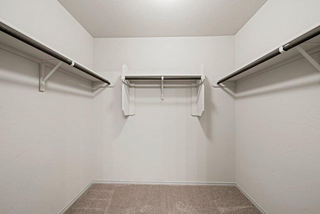 172 Lake GLN, San Marcos, TX 78666