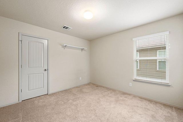 172 Lake GLN, San Marcos, TX 78666