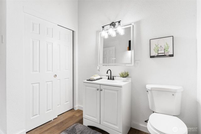 480 E Lakeshore Drive E, Shelton, WA 98584