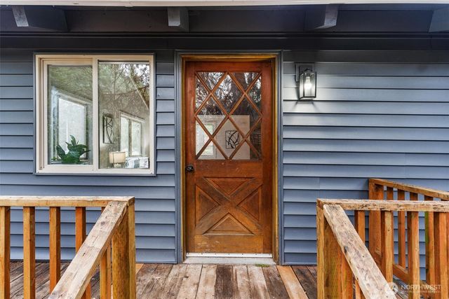 480 E Lakeshore Drive E, Shelton, WA 98584