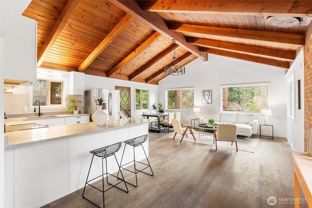 480 E Lakeshore Drive E, Shelton, WA 98584