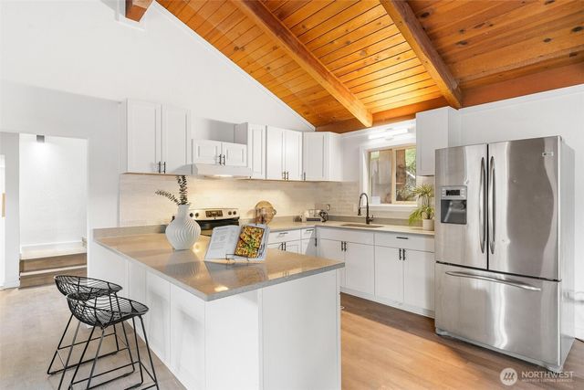 480 E Lakeshore Drive E, Shelton, WA 98584