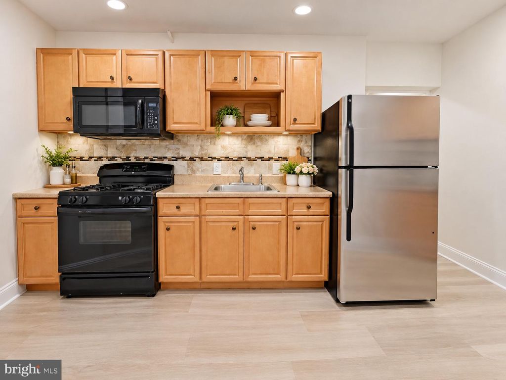 2810 W OXFORD ST, PHILADELPHIA, PA 19121 — photo 5