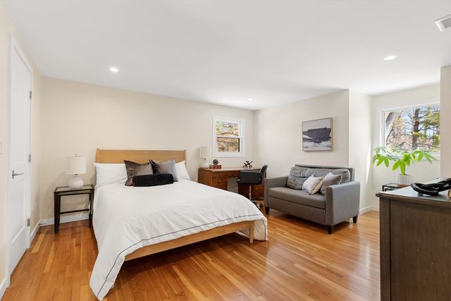 1 Maureen Rd, Lexington, MA 02420