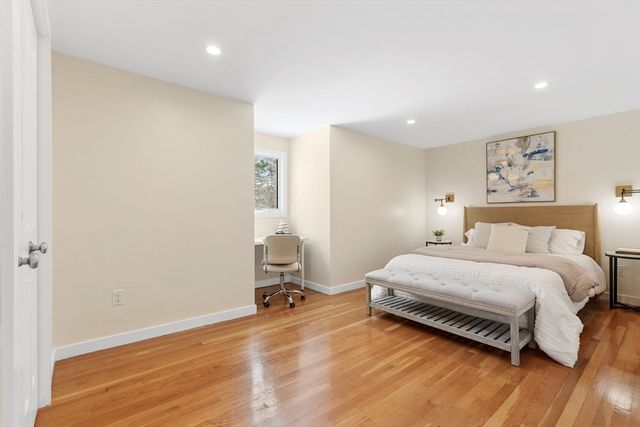 1 Maureen Rd, Lexington, MA 02420