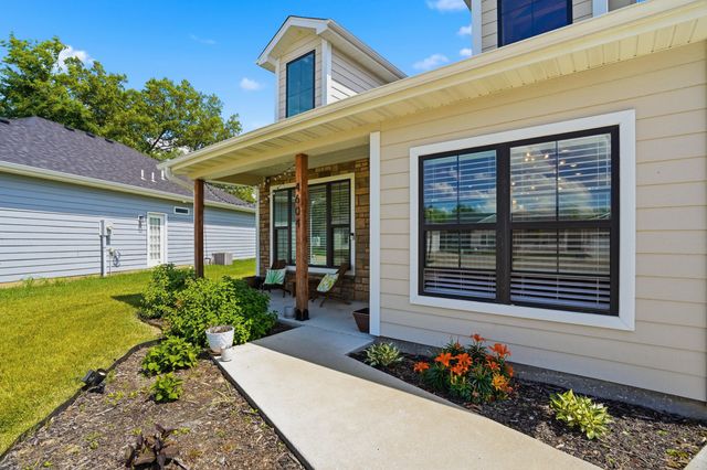 4604 WAXWING CT, Columbia, MO 65201