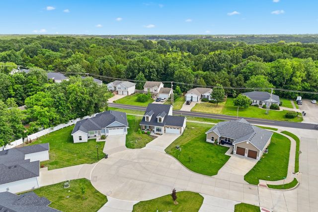 4604 WAXWING CT, Columbia, MO 65201