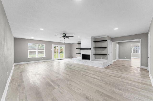 10402 Wicklowe Street, Houston, TX 77016
