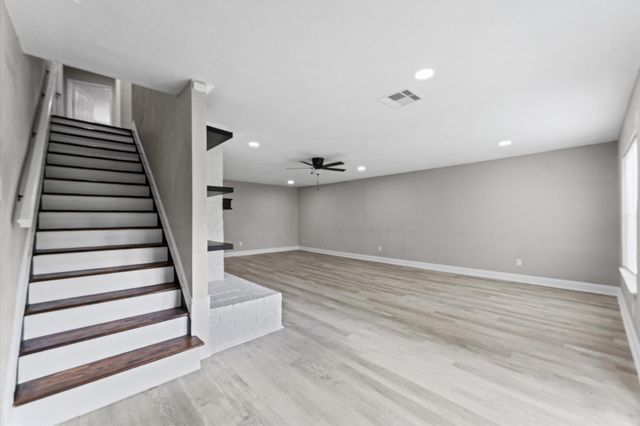 10402 Wicklowe Street, Houston, TX 77016