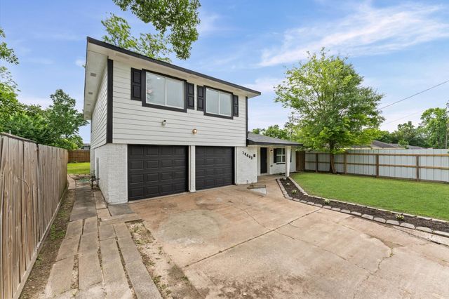 10402 Wicklowe Street, Houston, TX 77016