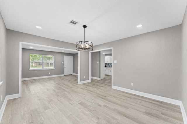 10402 Wicklowe Street, Houston, TX 77016