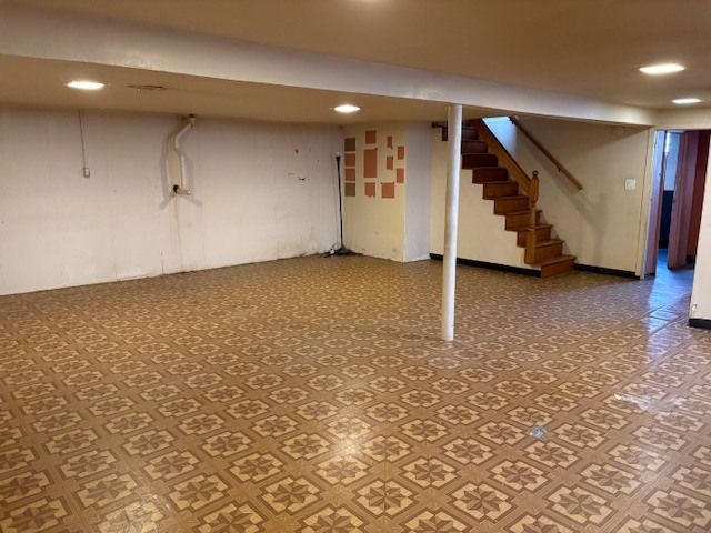 12816 S Laflin Street, Calumet Park, IL 60827