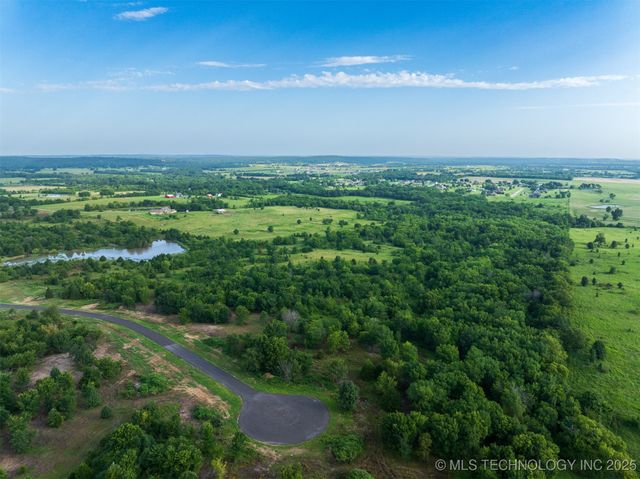 09 W 195th Street S, Mounds, OK 74047