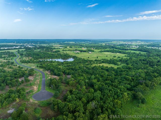 09 W 195th Street S, Mounds, OK 74047