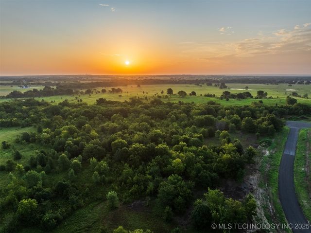 09 W 195th Street S, Mounds, OK 74047