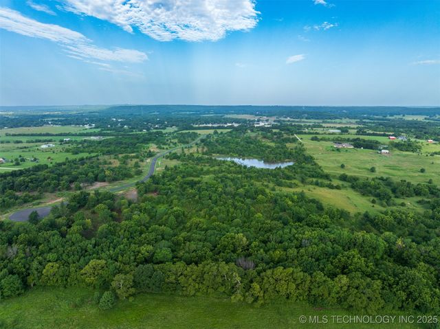 09 W 195th Street S, Mounds, OK 74047