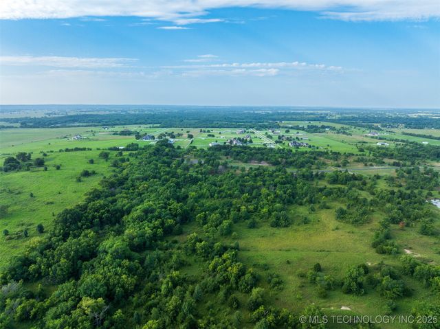 09 W 195th Street S, Mounds, OK 74047