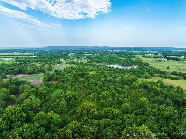 09 W 195th Street S, Mounds, OK 74047