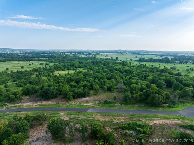 09 W 195th Street S, Mounds, OK 74047