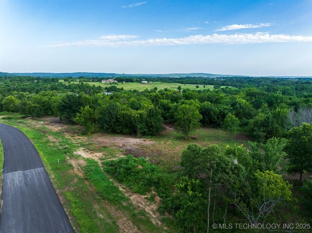 09 W 195th Street S, Mounds, OK 74047