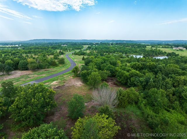09 W 195th Street S, Mounds, OK 74047