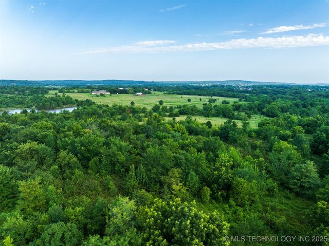 09 W 195th Street S, Mounds, OK 74047