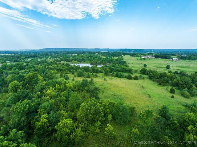 09 W 195th Street S, Mounds, OK 74047