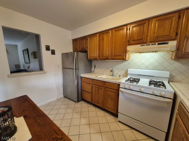 1261 Valley Rd, Wayne Twp., NJ 07470