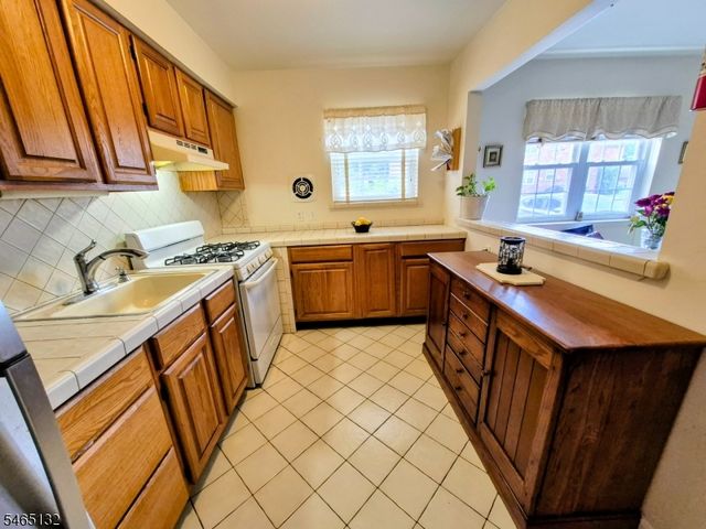 1261 Valley Rd, Wayne Twp., NJ 07470