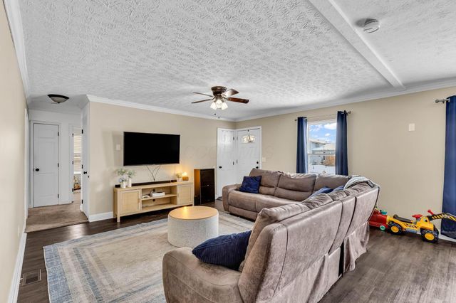 6608 Cedar Court W, Galloway, OH 43119