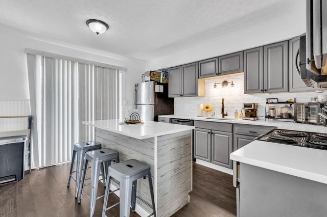 6608 Cedar Court W, Galloway, OH 43119