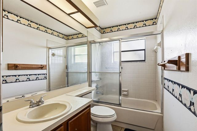 2441 BUCKNELL DRIVE, Valrico, FL 33596