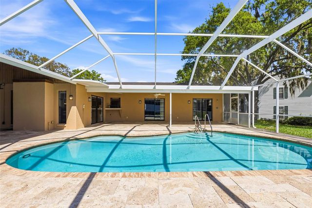 2441 BUCKNELL DRIVE, Valrico, FL 33596