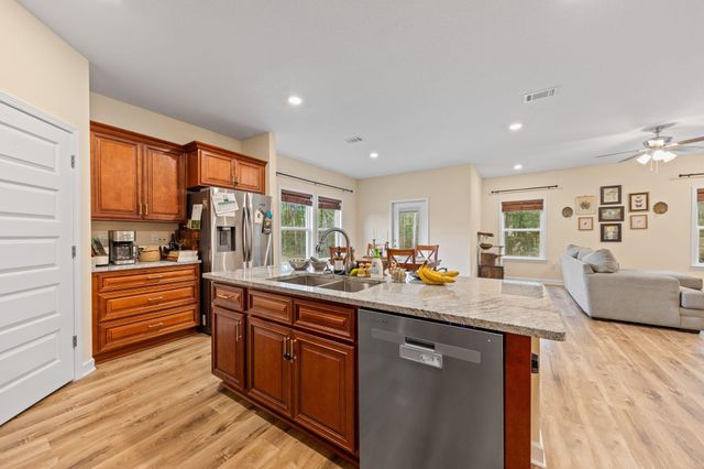 230 Wheat Drive, Crestview, FL 32536