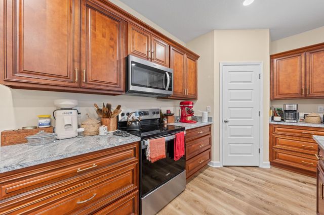 230 Wheat Drive, Crestview, FL 32536