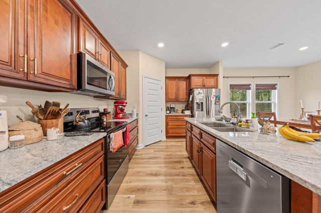 230 Wheat Drive, Crestview, FL 32536