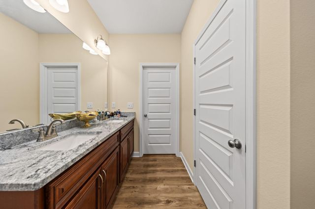 230 Wheat Drive, Crestview, FL 32536